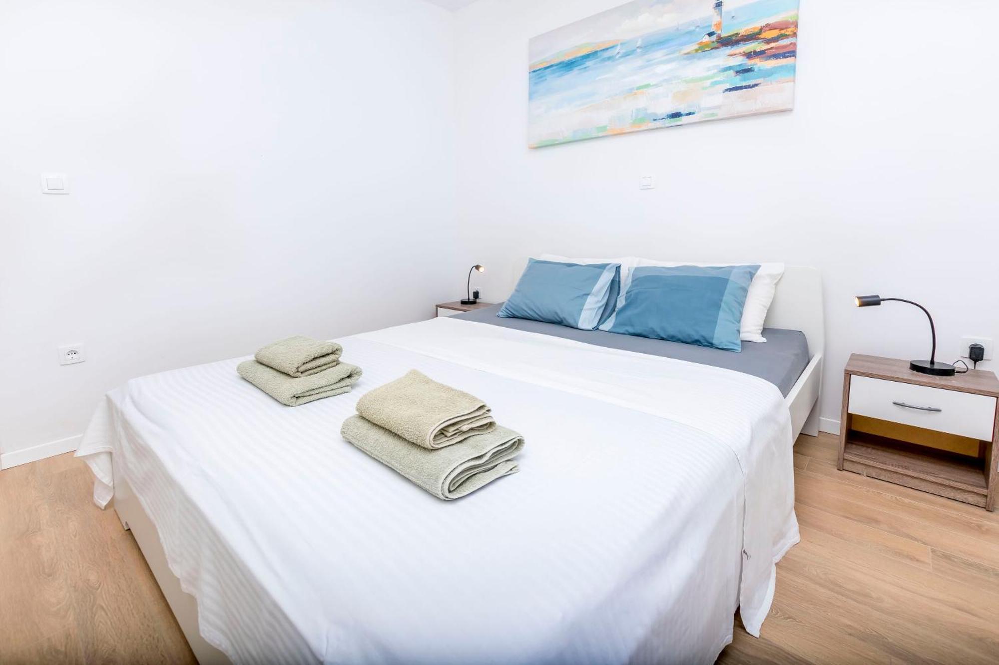 Apartments Tonka Примоштен Номер фото